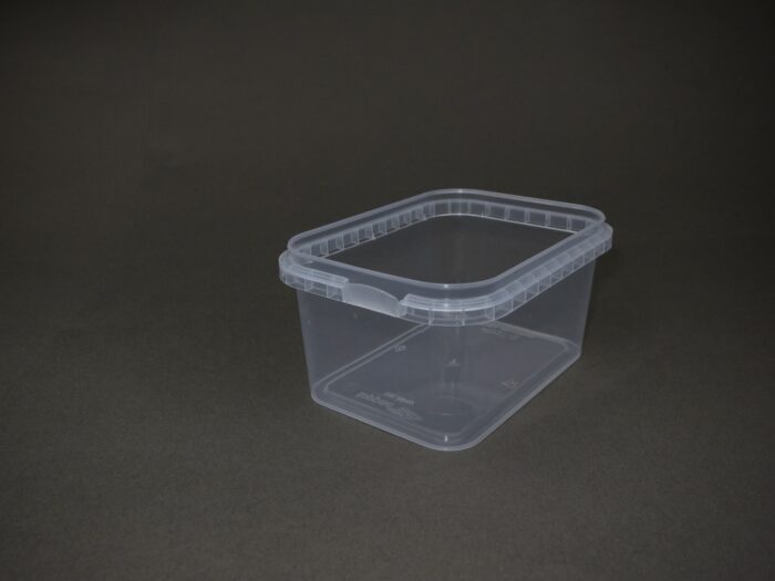 A plastic container with a lid on it.